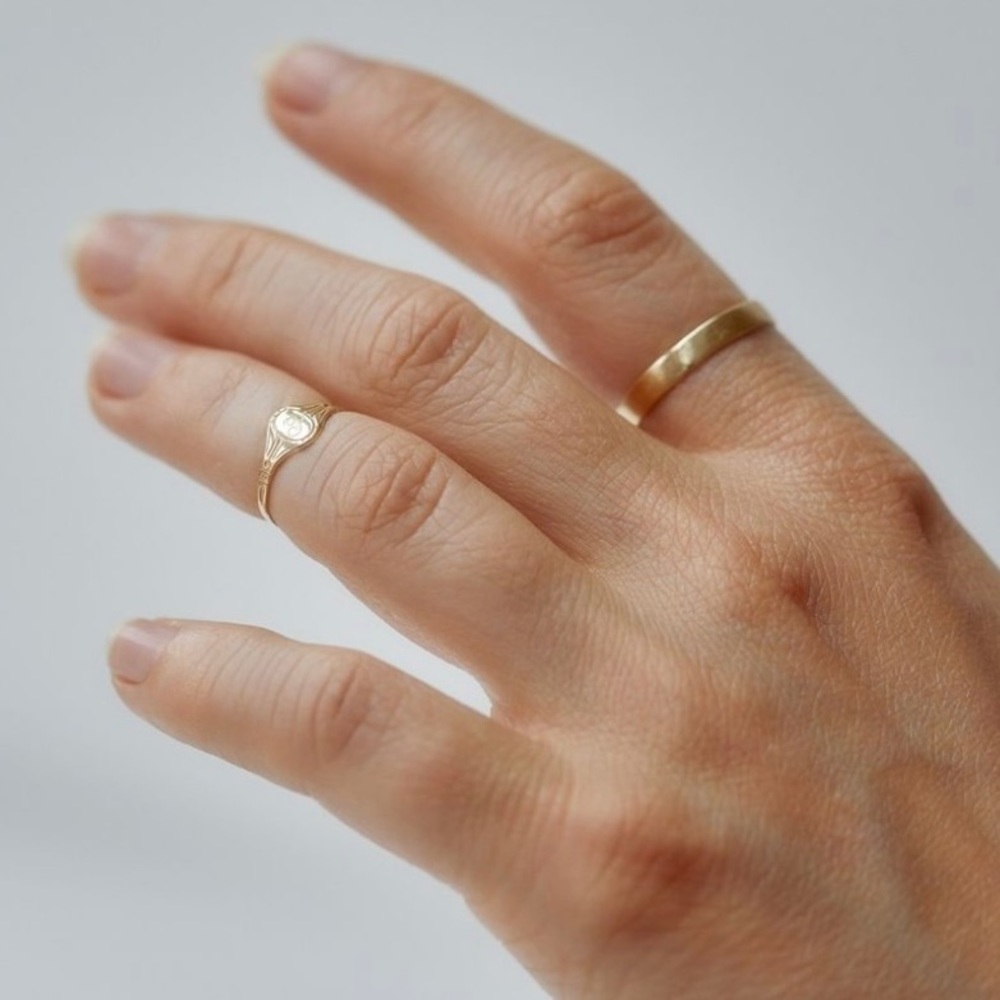 Catbird 14k Gold Baby Cygnet Ring